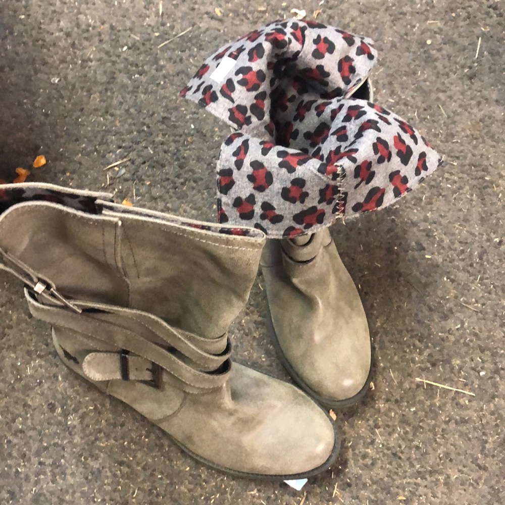 Rocket dog boots